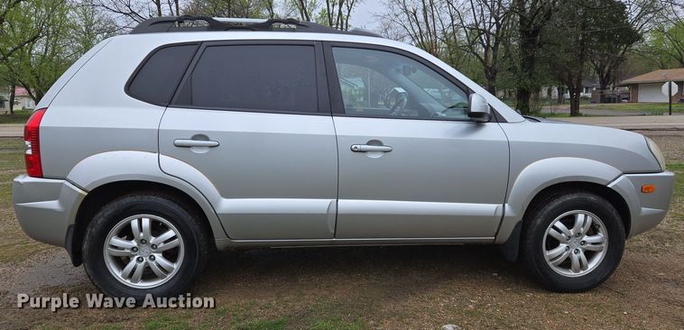 image for item DS5371 2007 Hyundai Tucson SUV