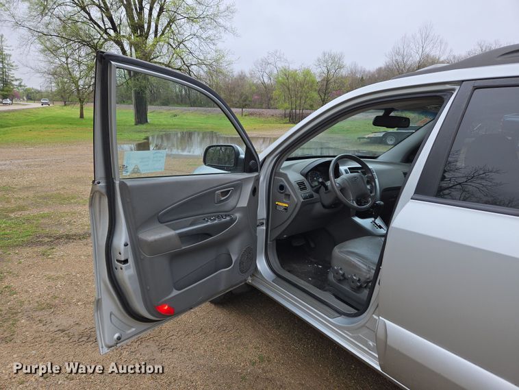 image for item DS5371 2007 Hyundai Tucson SUV