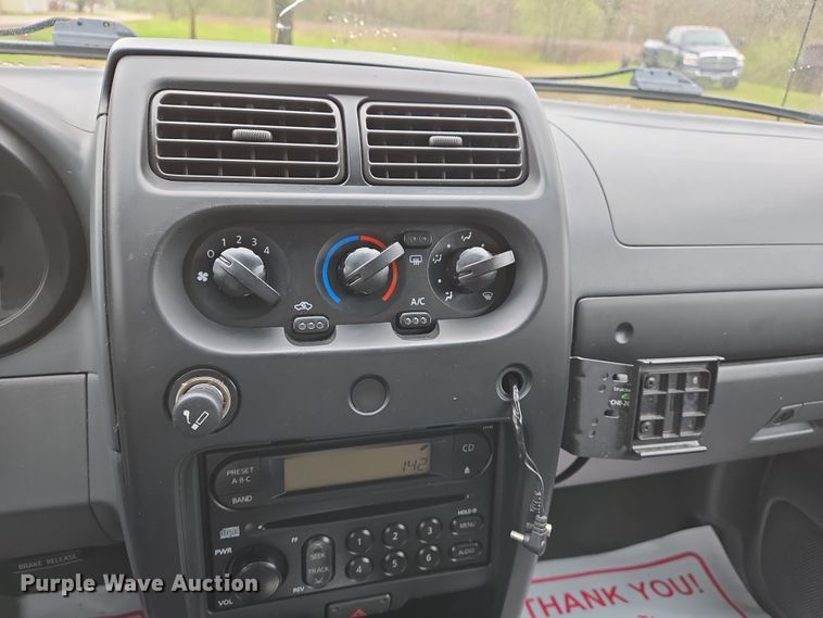 image for item DS5372 2003 Nissan XTerra SUV