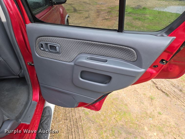 image for item DS5372 2003 Nissan XTerra SUV