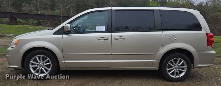 image for item DS5373 2013 Dodge Grand Caravan van