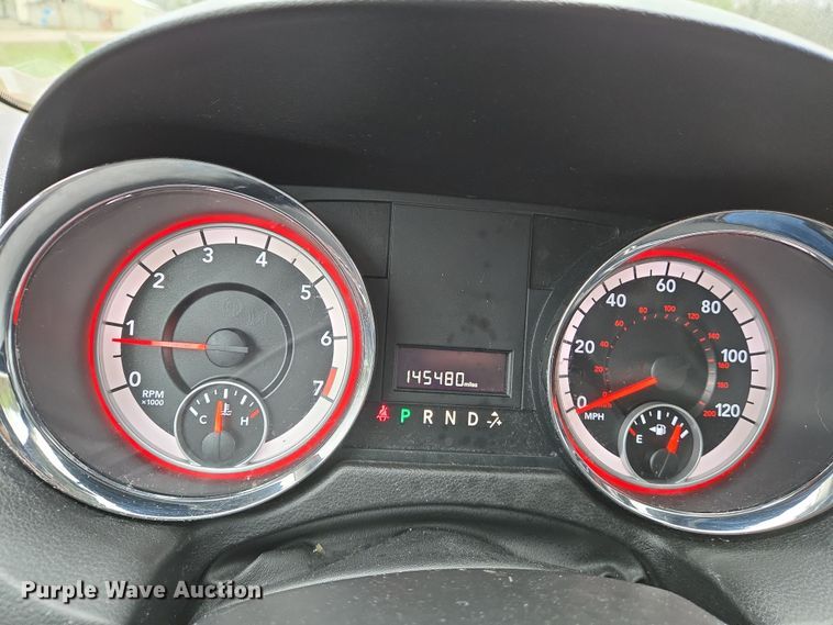 image for item DS5373 2013 Dodge Grand Caravan van