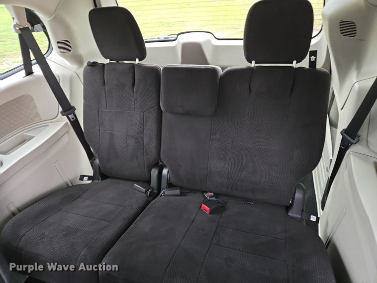 image for item DS5373 2013 Dodge Grand Caravan van