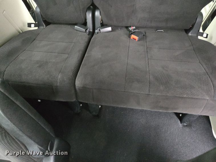 image for item DS5373 2013 Dodge Grand Caravan van