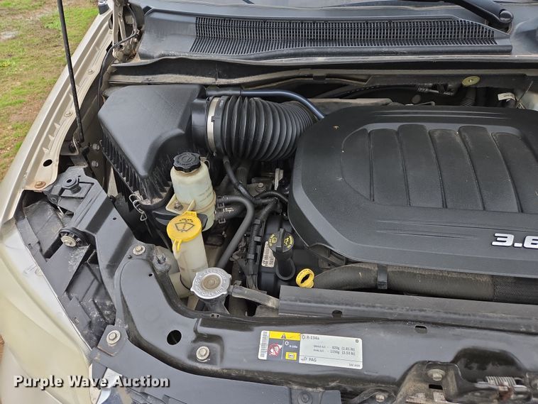 image for item DS5373 2013 Dodge Grand Caravan van