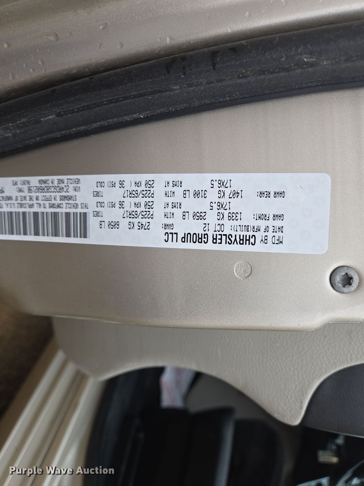 image for item DS5373 2013 Dodge Grand Caravan van