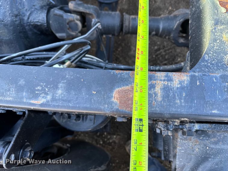 image for item DT0543 2005 Mack CXN613 truck cab and chassis