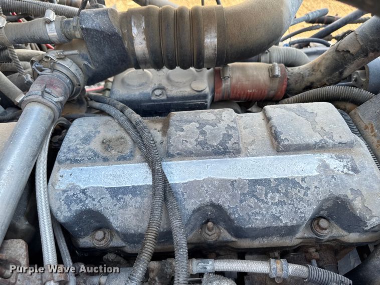 image for item DT0543 2005 Mack CXN613 truck cab and chassis