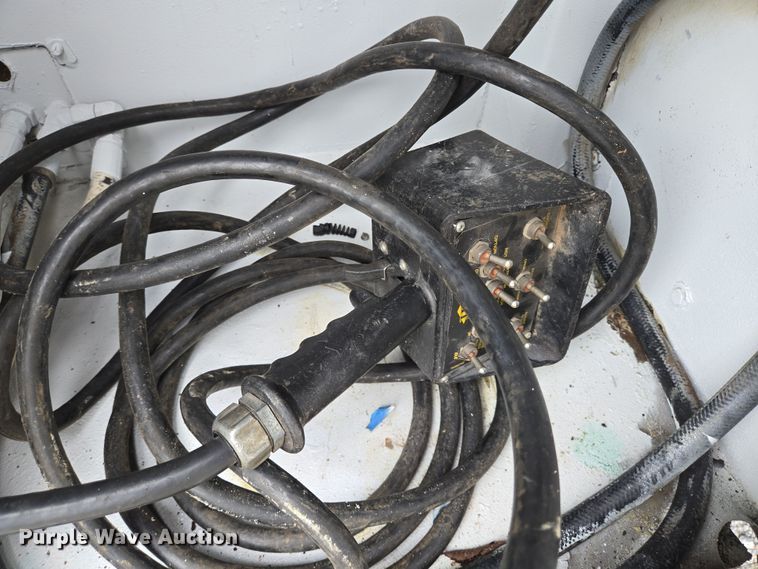 image for item DT4758 2011 Ford F450 Super Duty utility / service truck