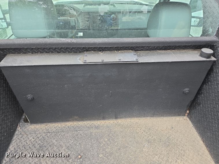 image for item DT4758 2011 Ford F450 Super Duty utility / service truck