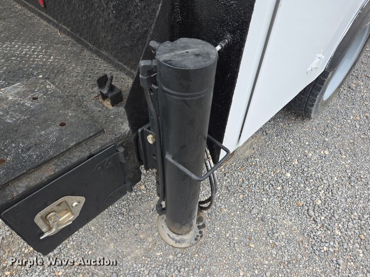 image for item DT4758 2011 Ford F450 Super Duty utility / service truck