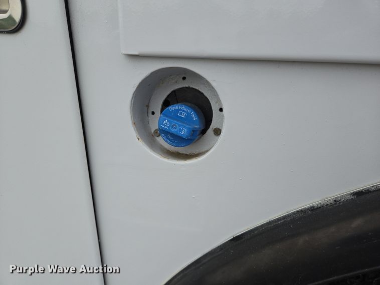 image for item DT4758 2011 Ford F450 Super Duty utility / service truck