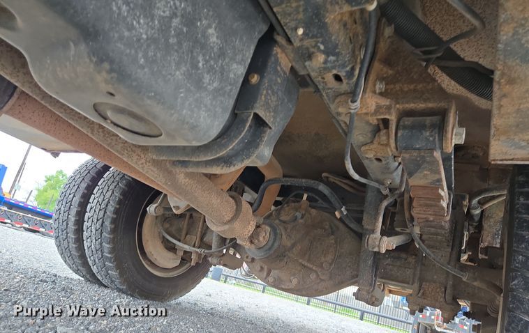 image for item DT4758 2011 Ford F450 Super Duty utility / service truck