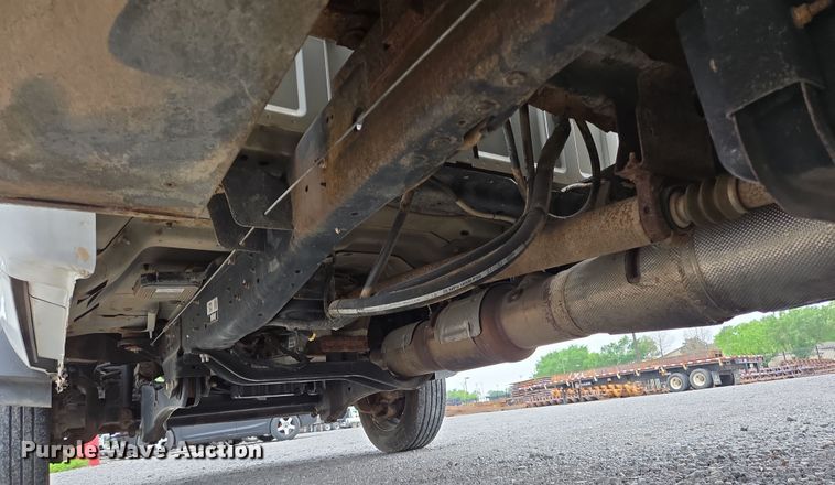 image for item DT4758 2011 Ford F450 Super Duty utility / service truck