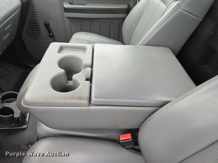 image for item DT4758 2011 Ford F450 Super Duty utility / service truck