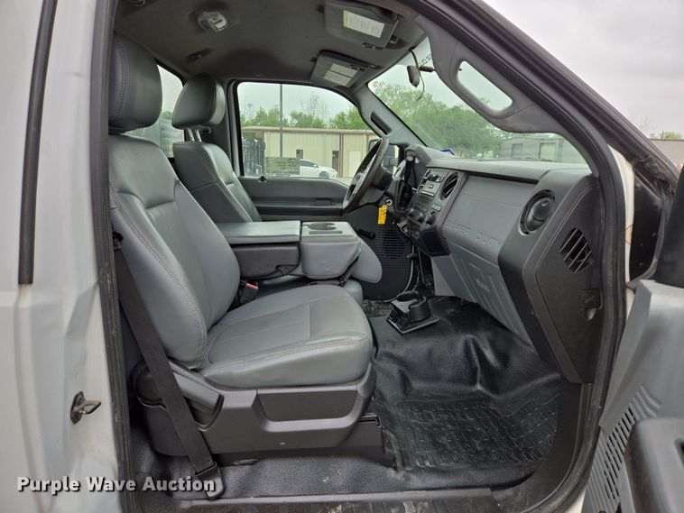 image for item DT4758 2011 Ford F450 Super Duty utility / service truck