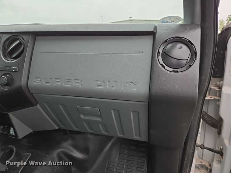 image for item DT4758 2011 Ford F450 Super Duty utility / service truck