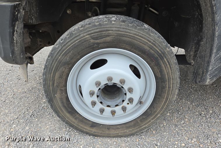 image for item DT4758 2011 Ford F450 Super Duty utility / service truck