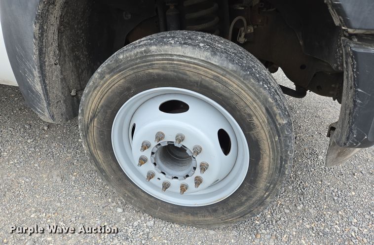 image for item DT4758 2011 Ford F450 Super Duty utility / service truck