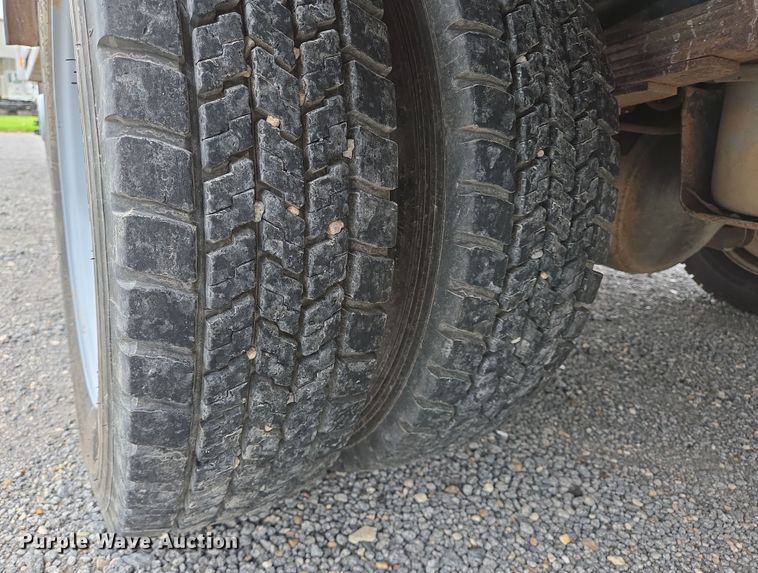 image for item DT4758 2011 Ford F450 Super Duty utility / service truck