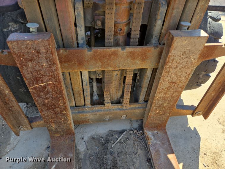 image for item DT4759 2007 Hyster H60 forklift