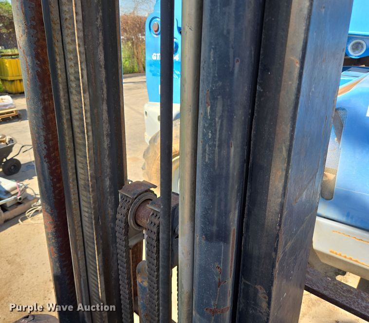 image for item DT4759 2007 Hyster H60 forklift