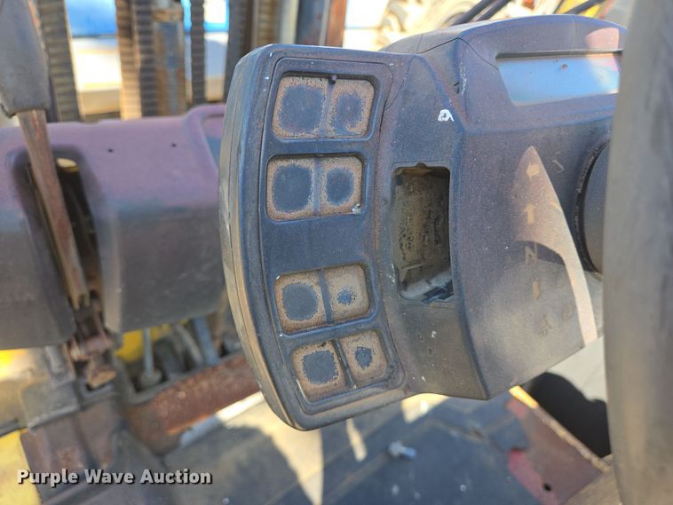 image for item DT4759 2007 Hyster H60 forklift