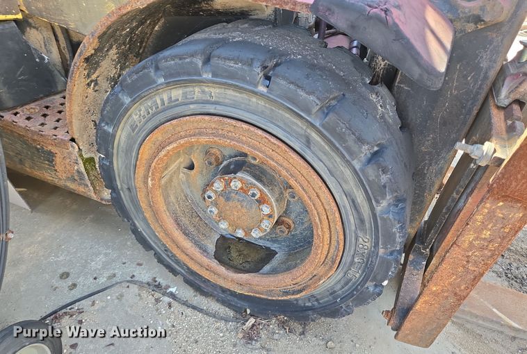 image for item DT4759 2007 Hyster H60 forklift