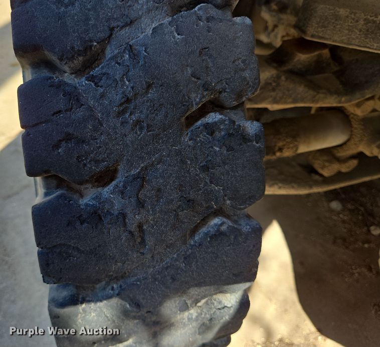 image for item DT4759 2007 Hyster H60 forklift