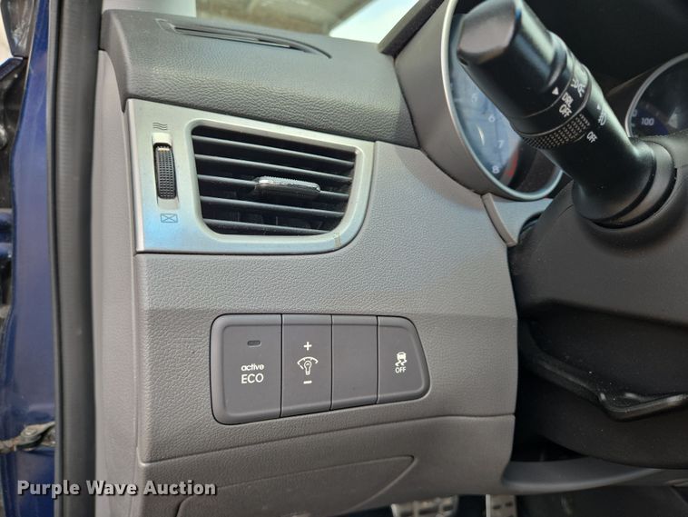 image for item DT4781 2013 Hyundai Elantra 