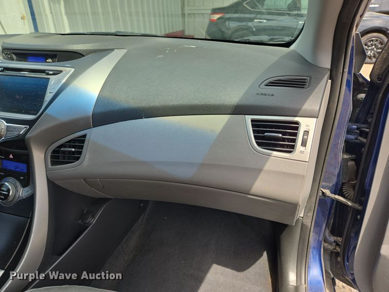 image for item DT4781 2013 Hyundai Elantra 