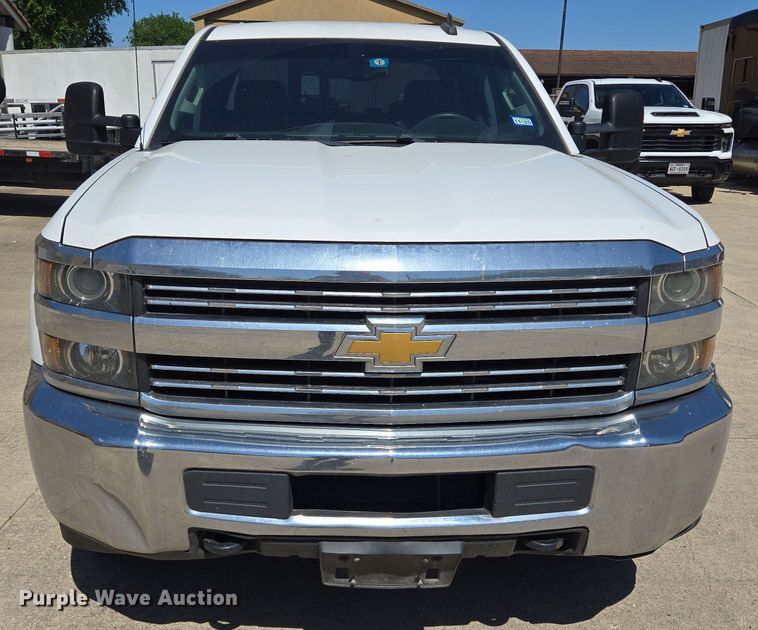 image for item DT4795 2016 Chevrolet Silverado 2500HD Crew Cab pickup truck