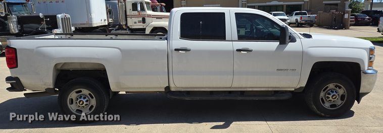image for item DT4795 2016 Chevrolet Silverado 2500HD Crew Cab pickup truck