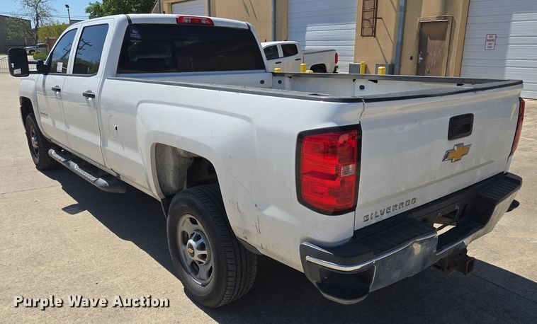 image for item DT4795 2016 Chevrolet Silverado 2500HD Crew Cab pickup truck