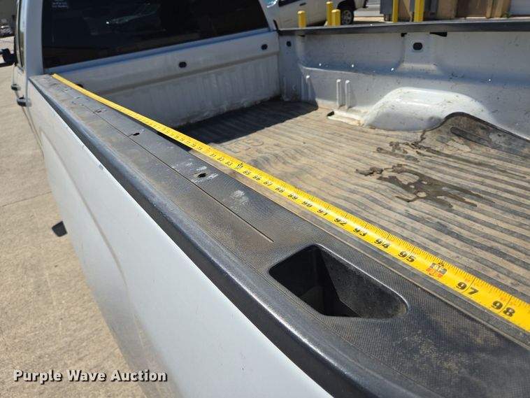 image for item DT4795 2016 Chevrolet Silverado 2500HD Crew Cab pickup truck