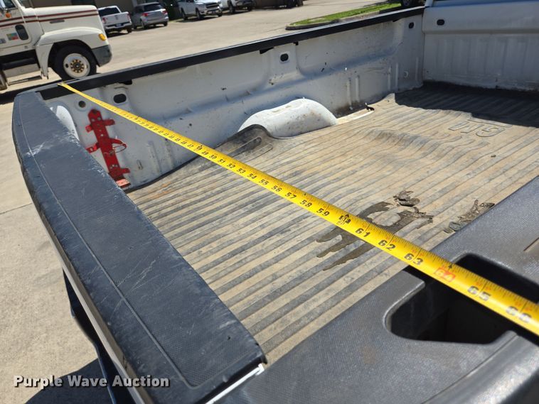 image for item DT4795 2016 Chevrolet Silverado 2500HD Crew Cab pickup truck