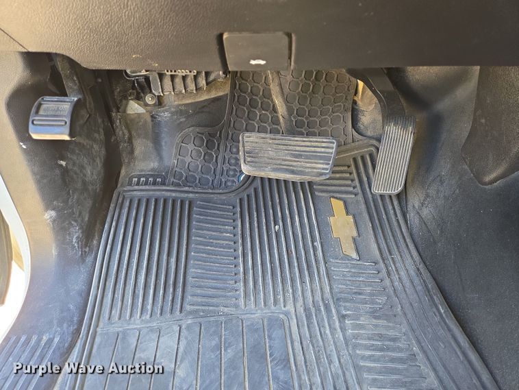 image for item DT4795 2016 Chevrolet Silverado 2500HD Crew Cab pickup truck