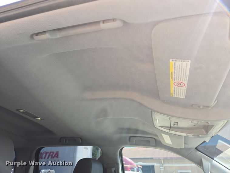 image for item DT4795 2016 Chevrolet Silverado 2500HD Crew Cab pickup truck