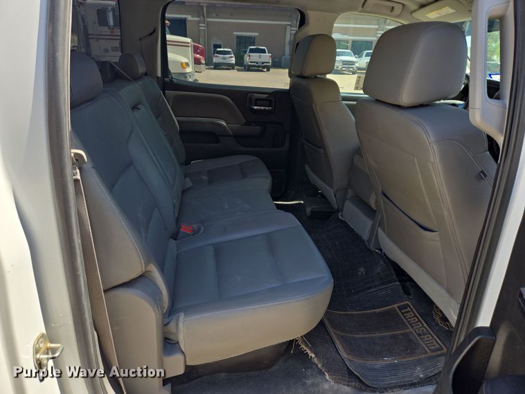 image for item DT4795 2016 Chevrolet Silverado 2500HD Crew Cab pickup truck