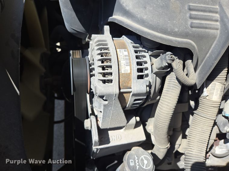 image for item DT4795 2016 Chevrolet Silverado 2500HD Crew Cab pickup truck