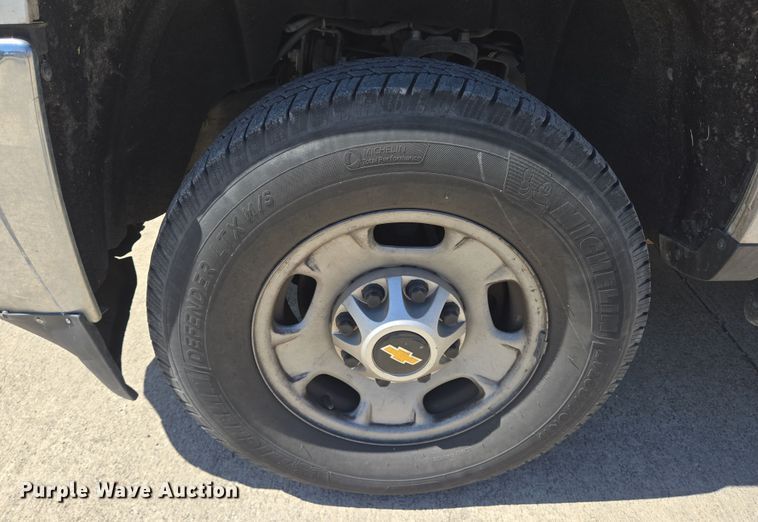 image for item DT4795 2016 Chevrolet Silverado 2500HD Crew Cab pickup truck