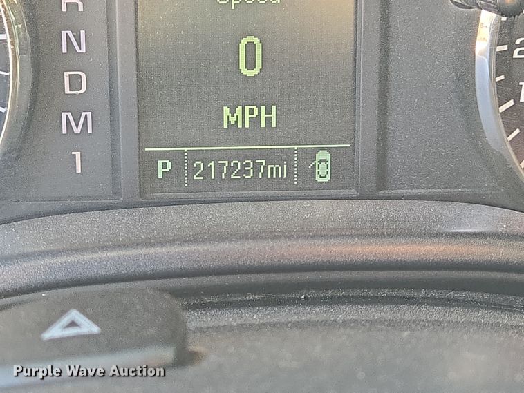 image for item DT4795 2016 Chevrolet Silverado 2500HD Crew Cab pickup truck