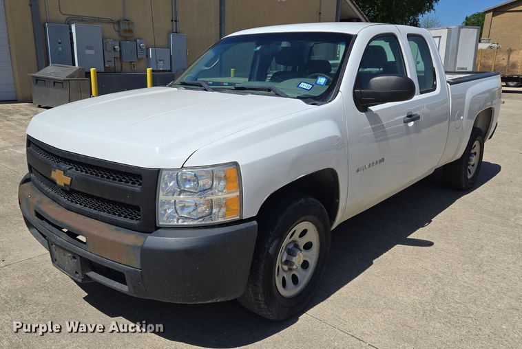 image for item DT4797 2012 Chevrolet Silverado 1500 Ext. Cab pickup truck