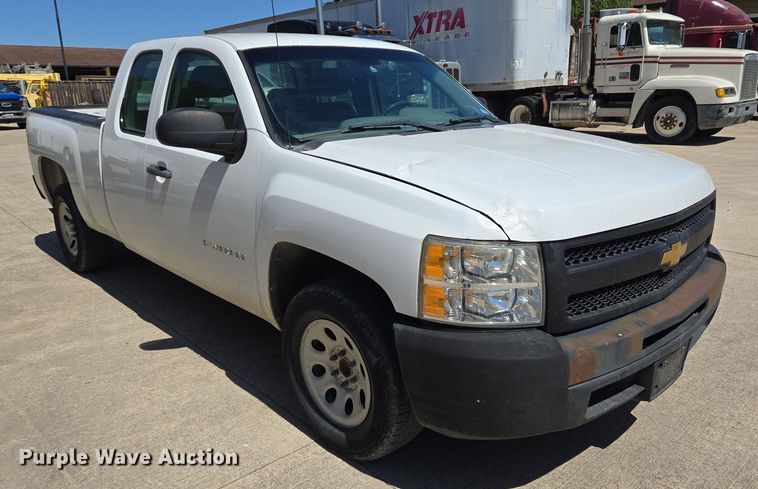 image for item DT4797 2012 Chevrolet Silverado 1500 Ext. Cab pickup truck