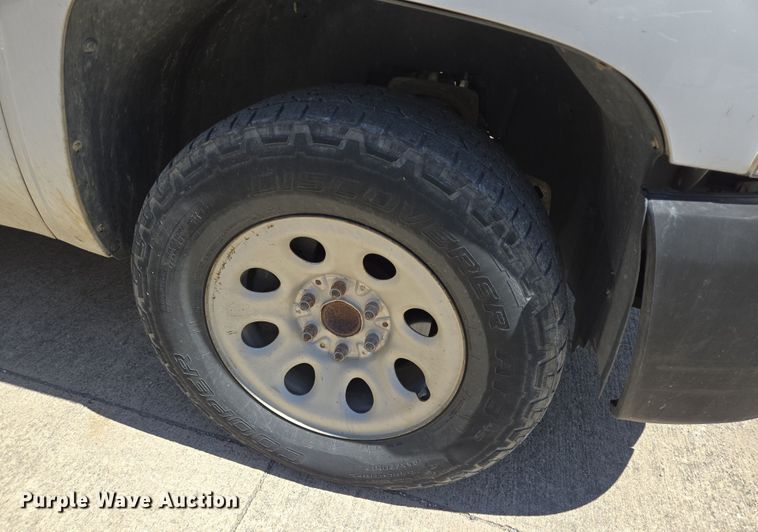 image for item DT4797 2012 Chevrolet Silverado 1500 Ext. Cab pickup truck