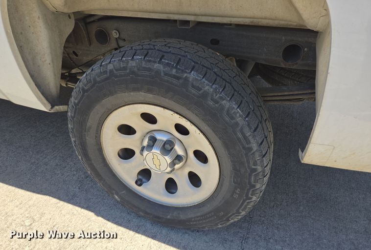 image for item DT4797 2012 Chevrolet Silverado 1500 Ext. Cab pickup truck