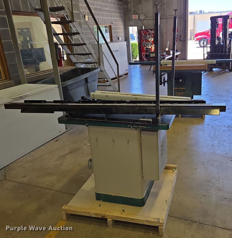 image for item DT4799 2014 Grizzly G0691 table saw