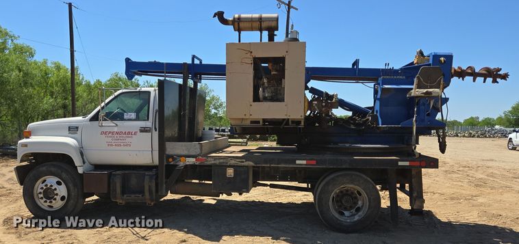 image for item DT4800 1999 GMC C6500 pressure digger truck