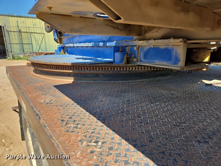 image for item DT4800 1999 GMC C6500 pressure digger truck