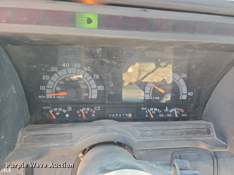 image for item DT4800 1999 GMC C6500 pressure digger truck